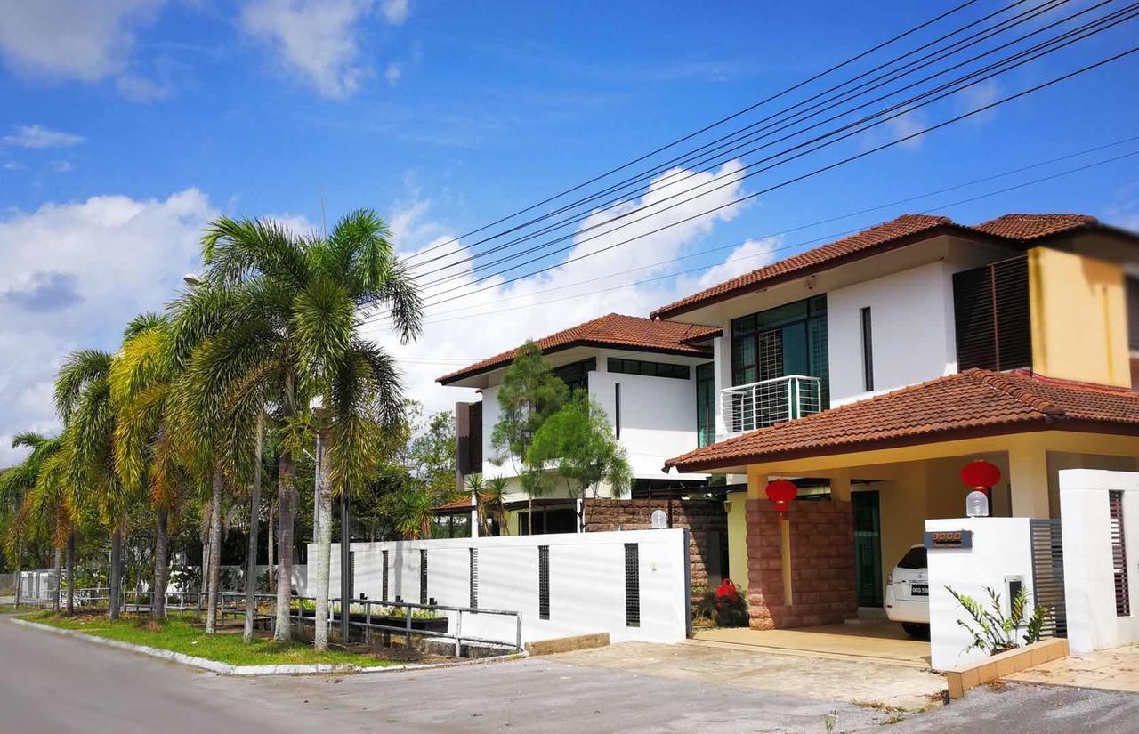 Gujin Villa Guesthouse Kuching Exterior foto